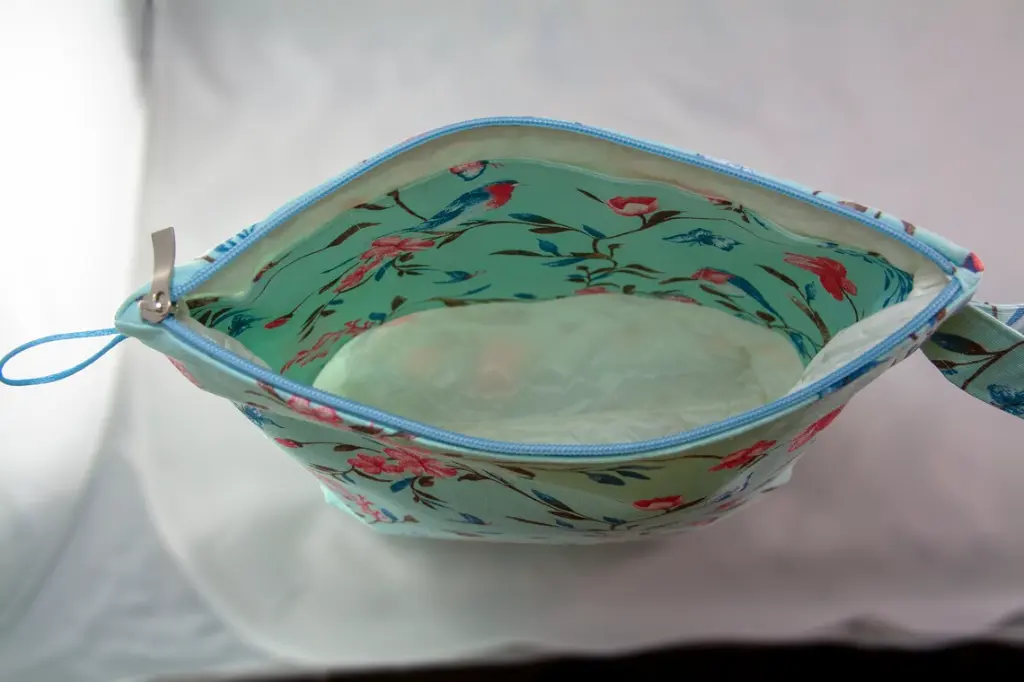 Zipper Bird  Bullfinch Azure XL Inside.webp