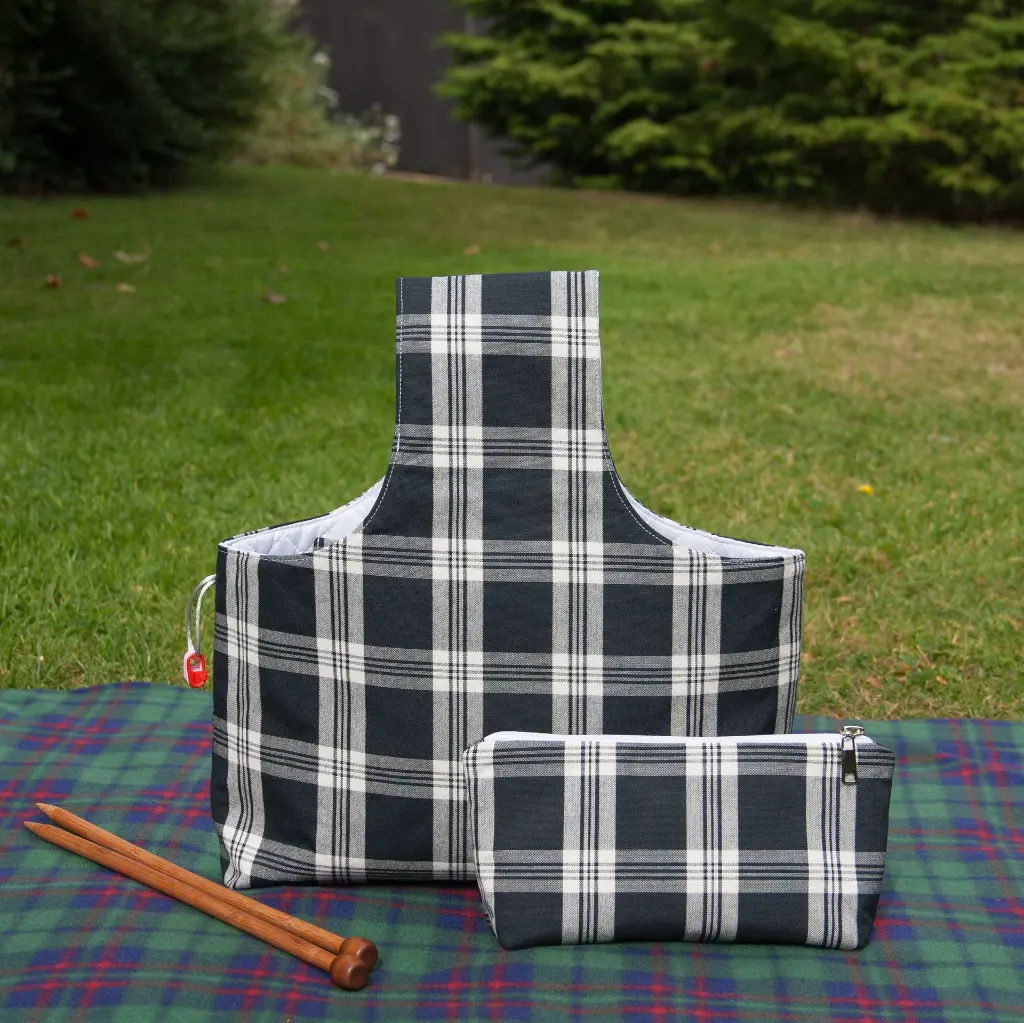 Set Wrist Plaid Rustikana Black L Front.webp