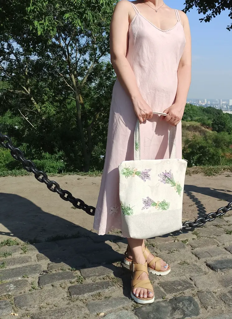 Tote Bag Lavender Beige 4 Croped.webp