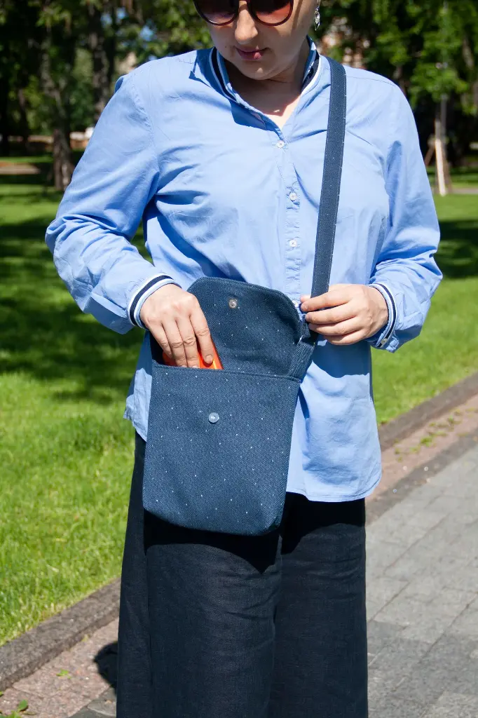 Opened Crossbody Bag Black Ethnic Blue M.webp