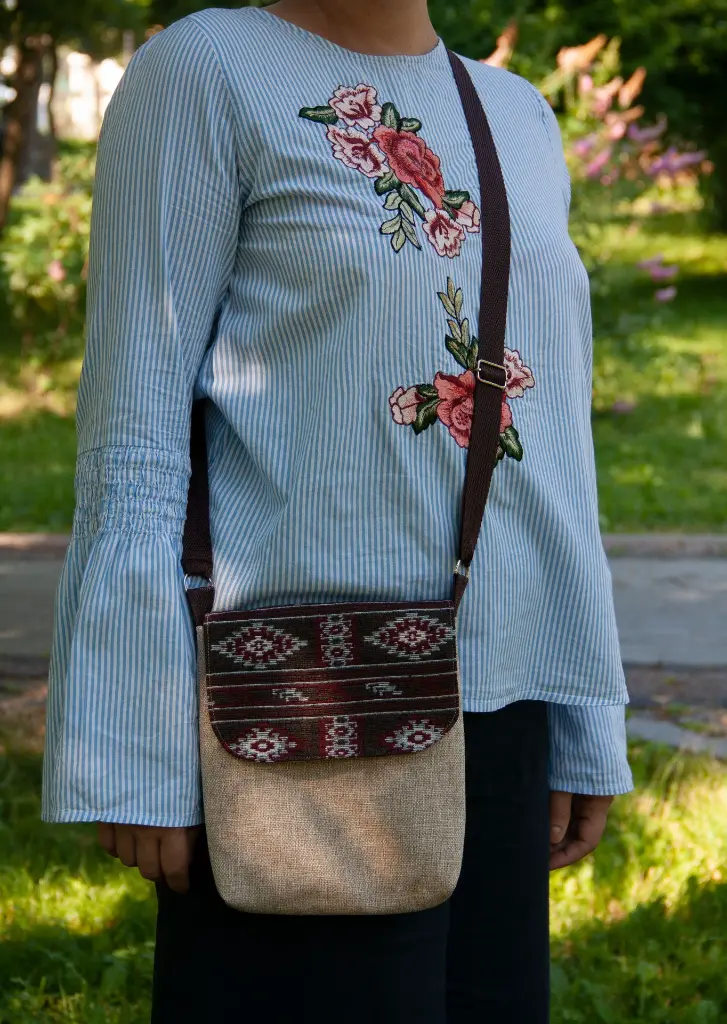 Crossbody Bag Brown Ethnic Beige M 2 Croped.webp