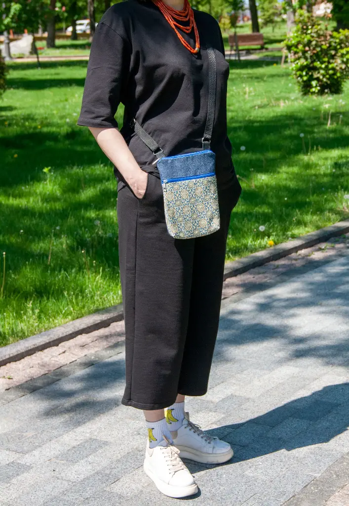 Crossbody Purse  Gold Ornament Blue 2 S.webp