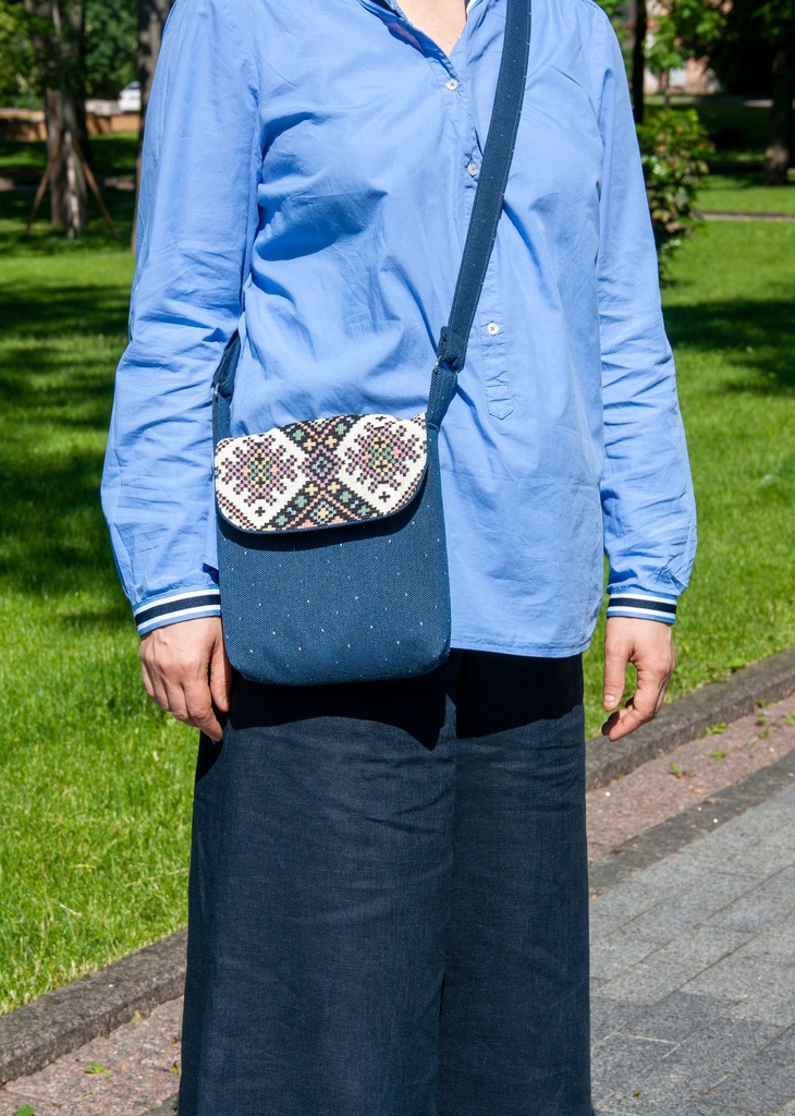 [crb-blackethnic-blue-m] Crossbody Bag Black Ethnic Blue M