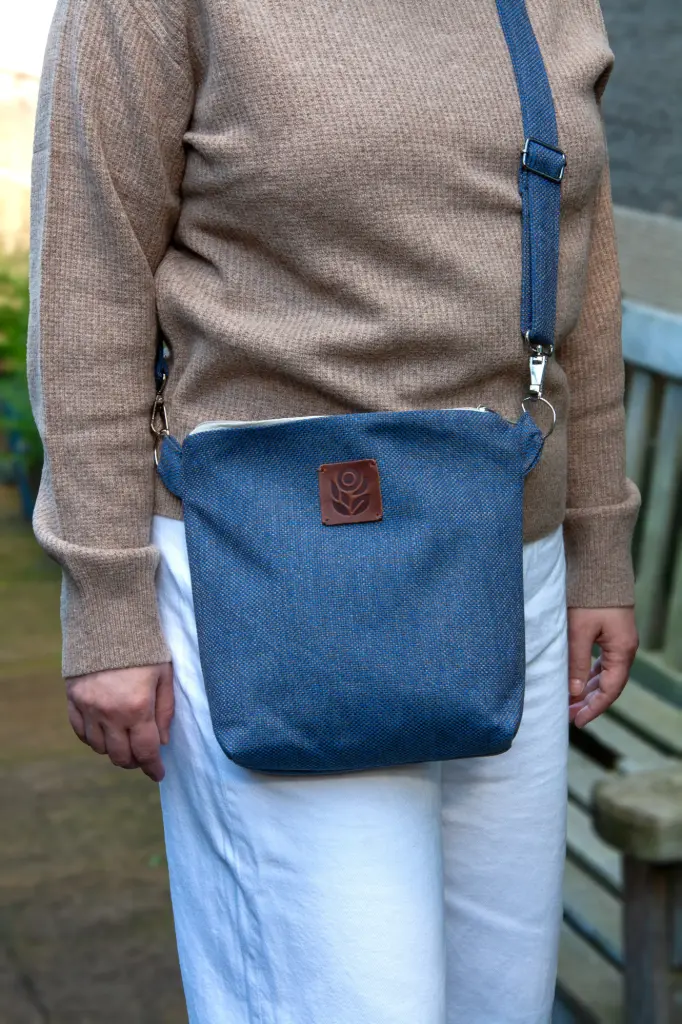 [crb-orsa-cornflow-m] Medium Crossbody Bag Orsa Cornflower Brown M