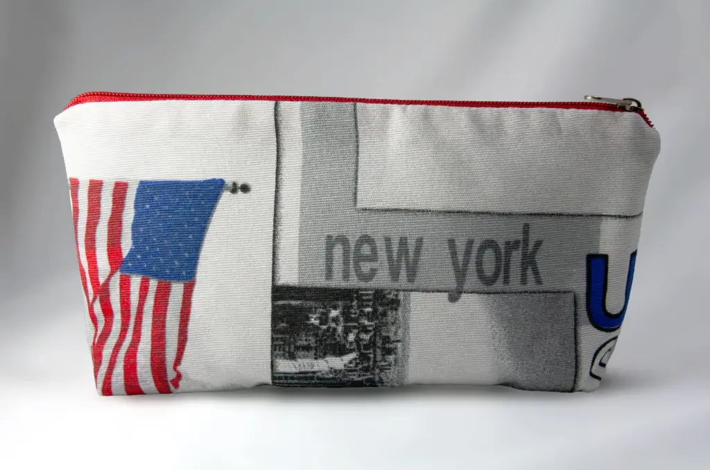[npz-nyork-grey-m] Zipper Notions Pouch New York M